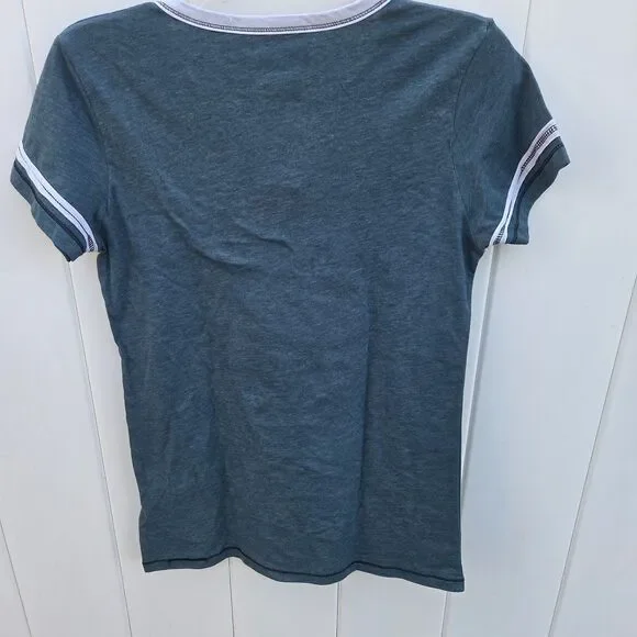 NFL Team Apparel Women’s Philadelphia Eagles Football T-shirt Size M - Picture 6 of 6